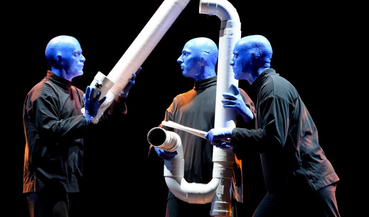 BLUE MAN GROUP