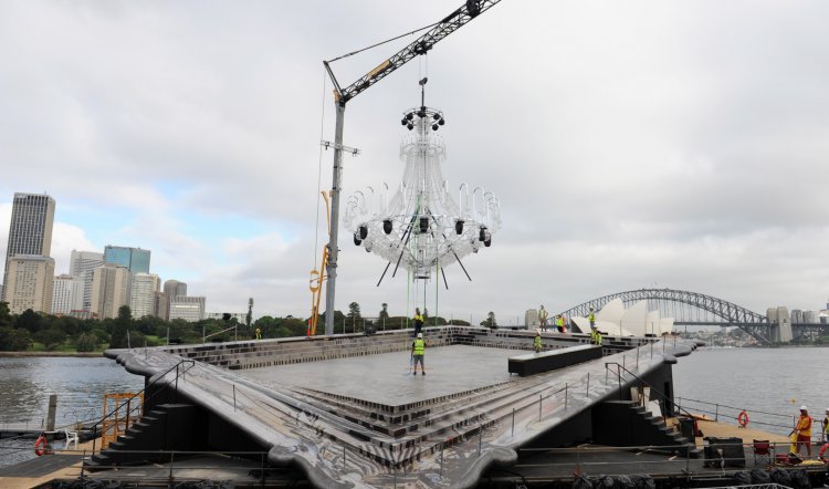 HANDA OPERA ON SYDNEY HARBOUR