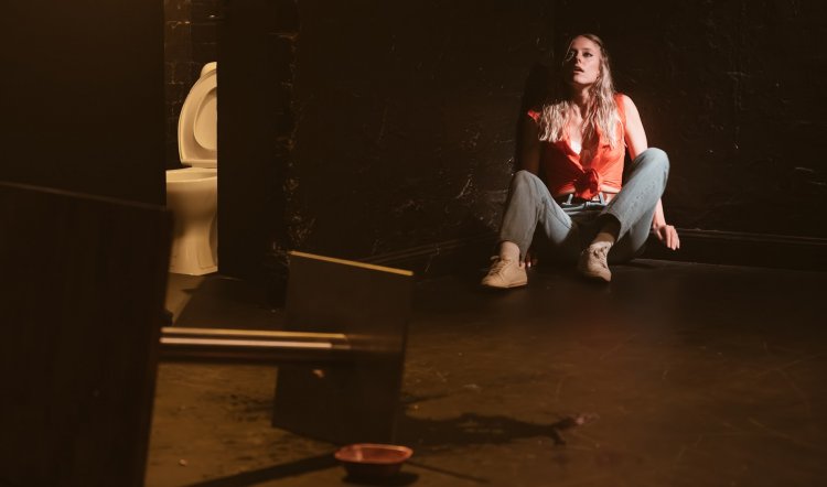 DANNY AND THE DEEP BLUE SEA