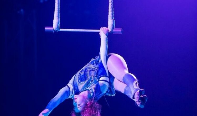 CIRCUS OZ - BUT WAIT THERE'S MORE