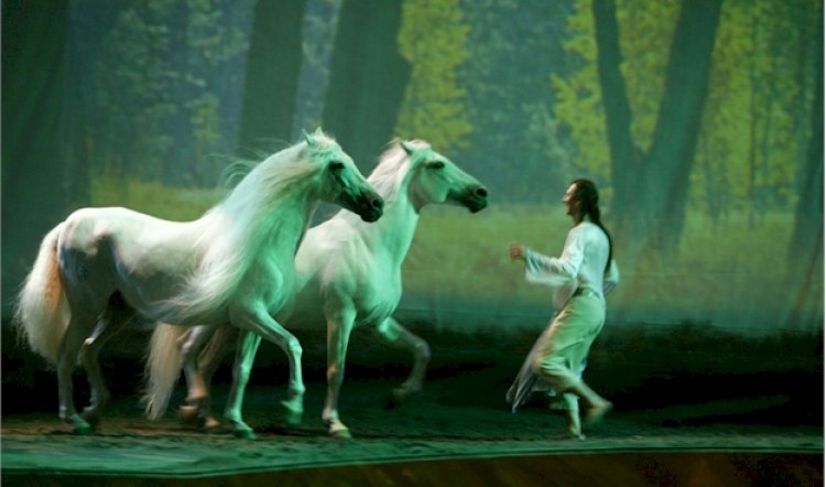 CAVALIA