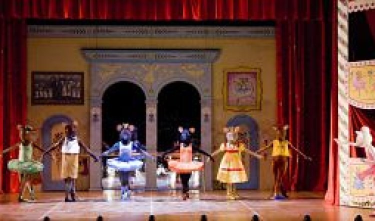 ANGELINA’S STAR PERFORMANCE